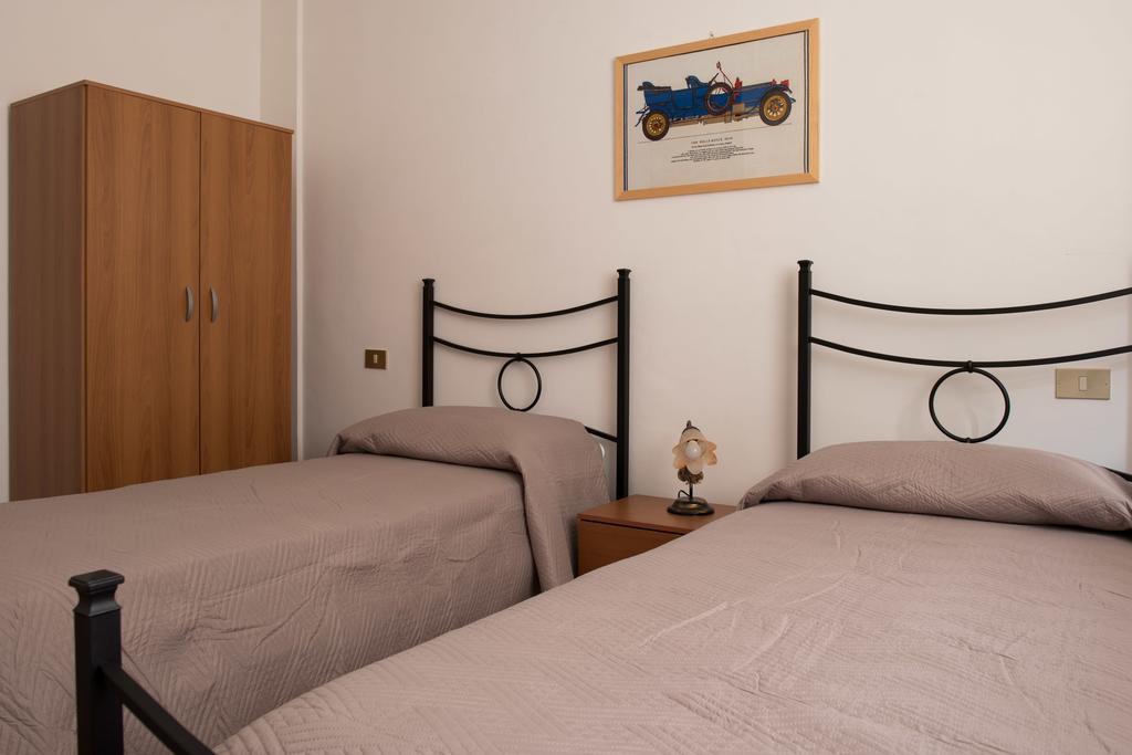 Il Bedrooms Di Porta Maggiore Асколи Пичено Екстериор снимка