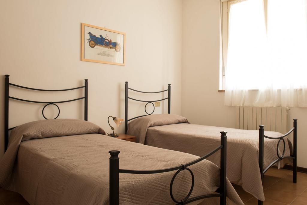 Il Bedrooms Di Porta Maggiore Асколи Пичено Екстериор снимка